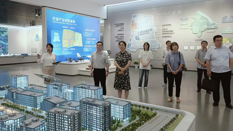 网上足彩买球赴外地联合考察科技招商工作